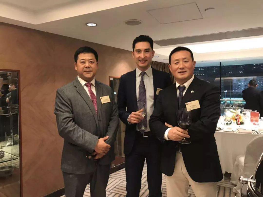 探秘香港马会开结果直播现场，一场速度与激情的盛宴